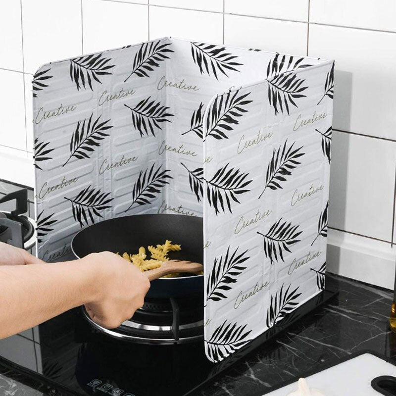 1PC Oil Splatter Screen Kitchen Gas Stove Baffle Plate Aluminum Foldable Gas Stove Oil Splash Protection Screen Kitchen Gadgets